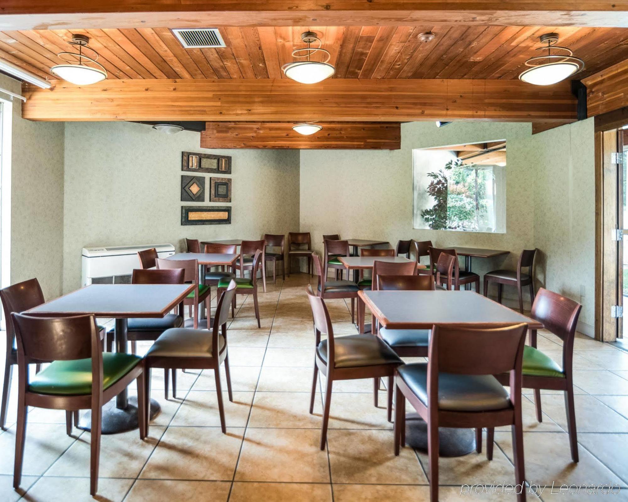 Rodeway Inn Greenfield Exterior foto