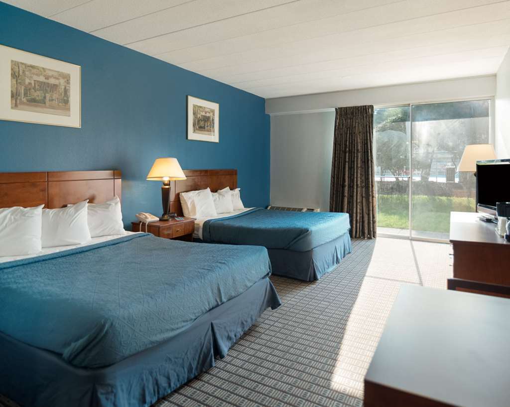 Rodeway Inn Greenfield Zimmer foto